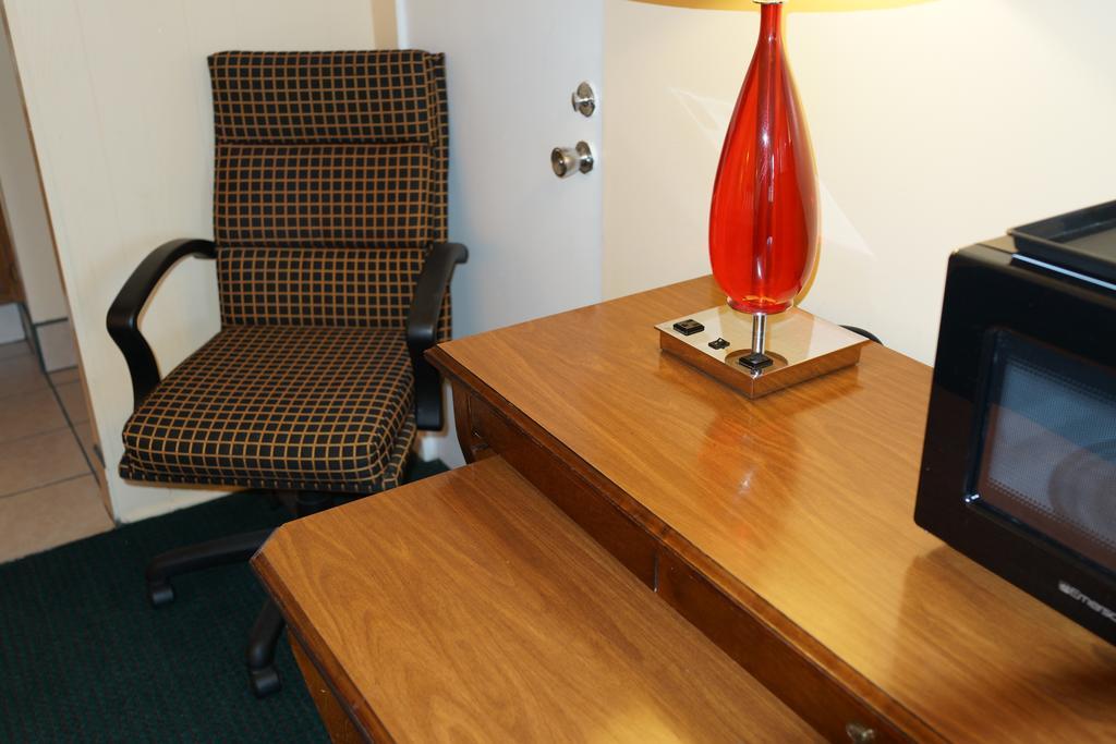 Shasta Lodge Рединг Екстериор снимка