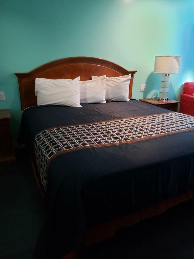 Shasta Lodge Рединг Екстериор снимка